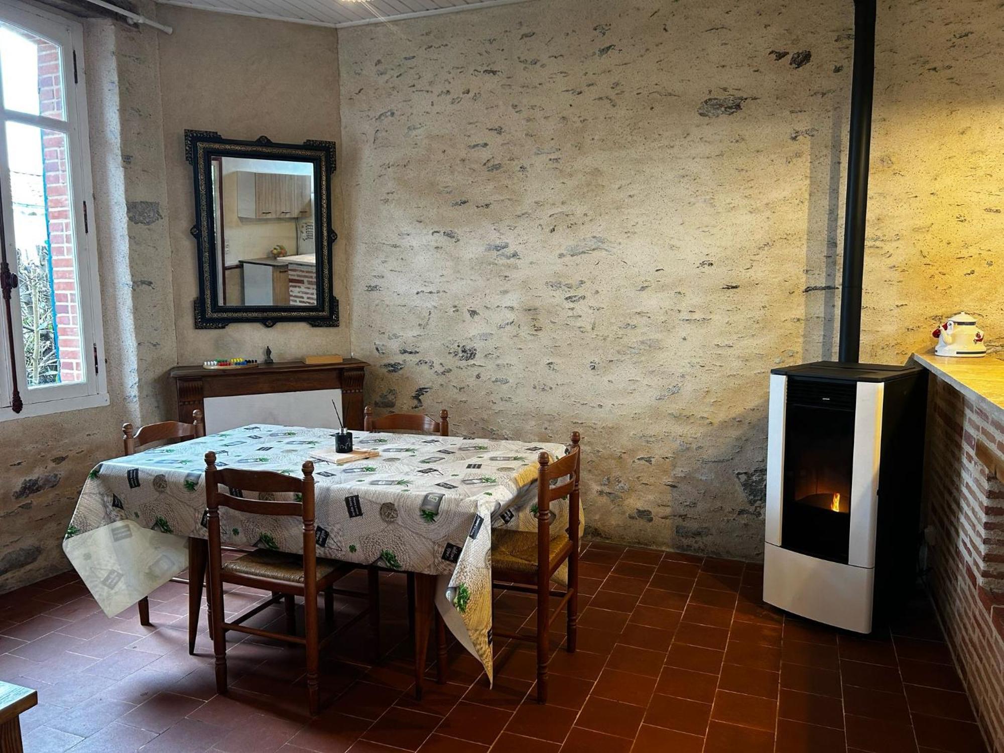 Maison Avec Jardin Proche De La Source *